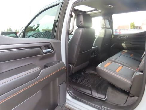 Used 2024 GMC Sierra 1500 AT4 w/ AT4 Premium Package AWD/4WD image 22