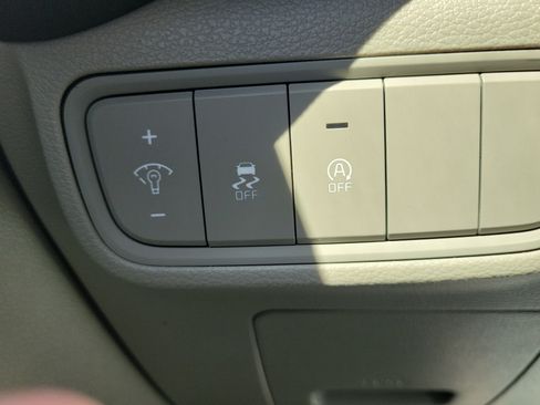 Used 2024 Kia Soul LX FWD image 28