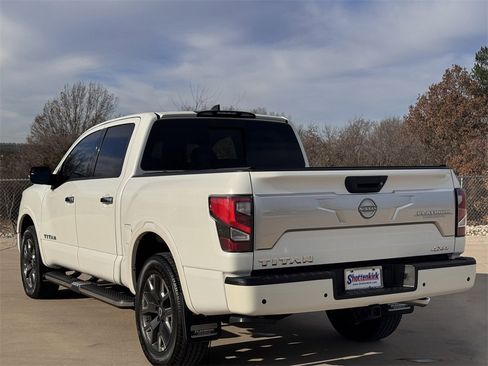 Used 2024 Nissan Titan Platinum Reserve w/ Moonroof Package image 3
