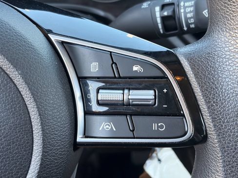 Used 2024 Kia Forte LXS w/ LXS Technology Package FWD image 26