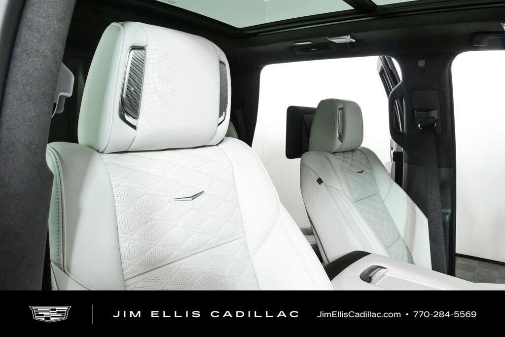 New 2026 Cadillac Escalade Platinum Sport w/ LPO, ONYX Package AWD/4WD image 25