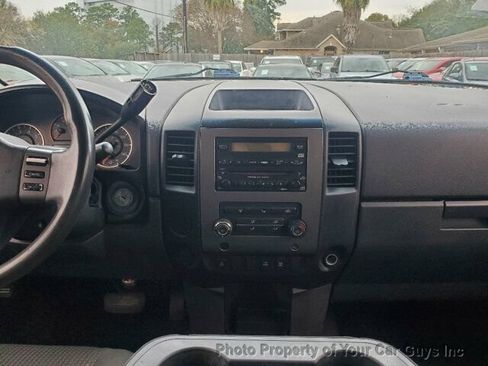 Used 2010 Nissan Titan SE RWD image 20