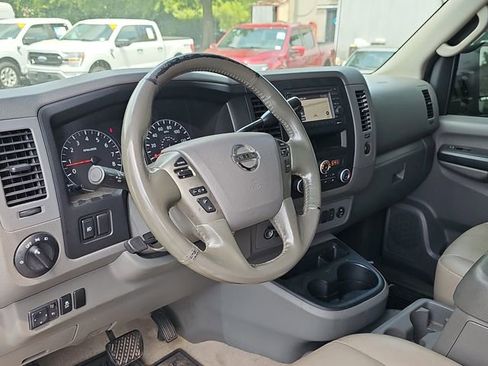 Used 2013 Nissan NV 3500 SL w/ Technology Pkg RWD image 11