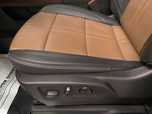 Used 2024 Chevrolet Silverado 1500 High Country w/ LPO, Dark Essentials Package image 15