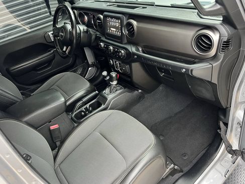 Used 2020 Jeep Wrangler Unlimited Sport AWD/4WD image 21