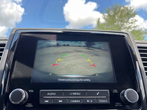 Used 2022 Nissan Frontier SV w/ SV Premium Package AWD/4WD image 9