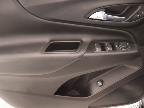 Used 2021 Chevrolet Equinox LT FWD image 15