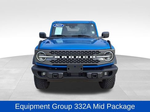 Used 2025 Ford Bronco Badlands AWD/4WD image 2