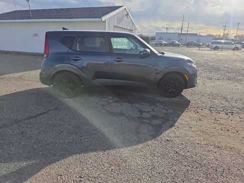 Used 2020 Kia Soul LX image 6