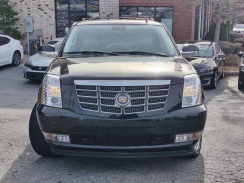 Used 2007 Cadillac Escalade AWD w/ Information Package image 2
