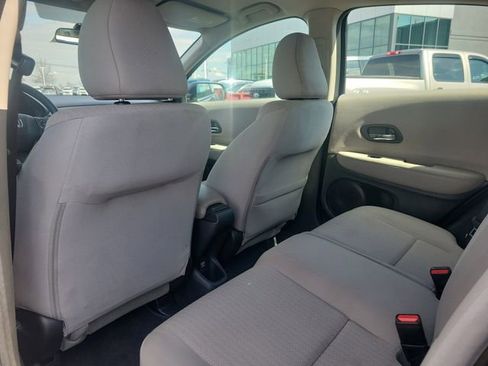 Used 2017 Honda HR-V LX image 16