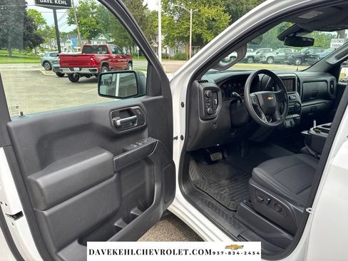 Used 2022 Chevrolet Silverado 1500 Custom AWD/4WD image 11