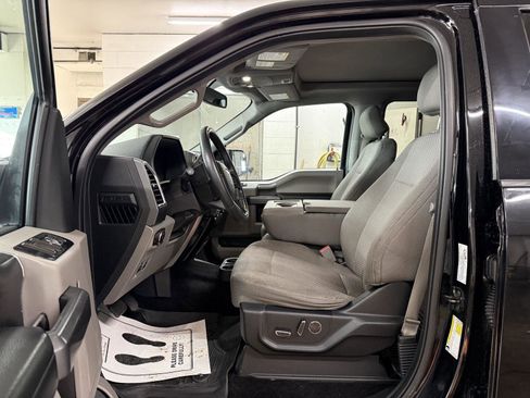 Used 2016 Ford F150 XLT w/ Equipment Group 302A Luxury image 11