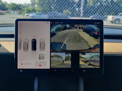 Used 2021 Tesla Model 3 Standard Range Plus RWD image 11