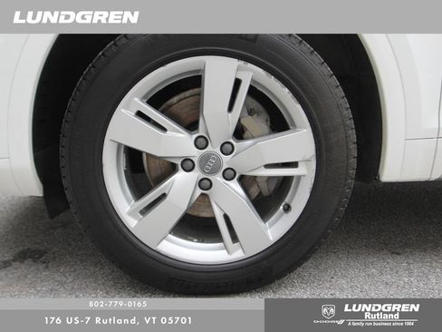 Used 2018 Audi Q5 2.0T Premium Plus AWD/4WD image 12