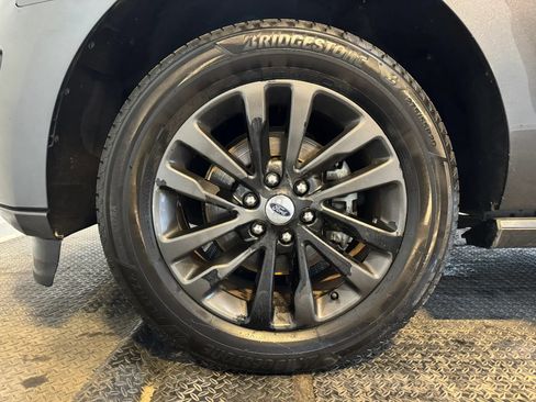 Used 2019 Ford Expedition Max Limited RWD image 33