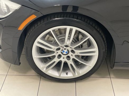 Used 2013 BMW 335i Convertible image 23