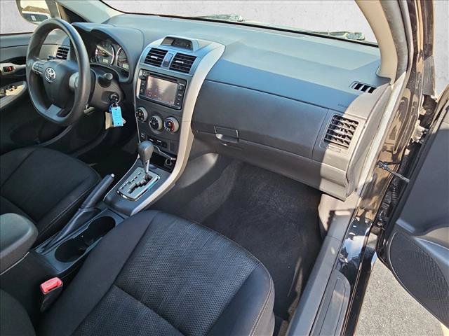 Used 2013 Toyota Corolla S w/ Premium Pkg FWD image 19