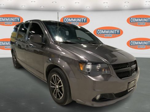 Used 2018 Dodge Grand Caravan SE image 11