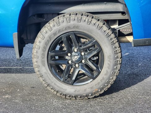 Used 2022 Chevrolet Silverado 1500 Custom Trail Boss image 10