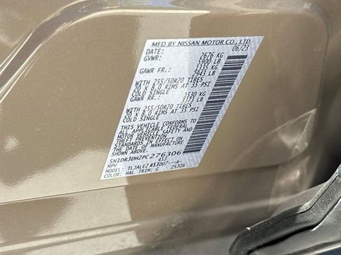 Used 2023 Nissan Pathfinder Platinum FWD image 29