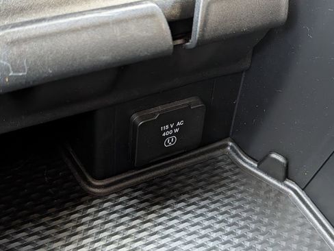 Used 2024 RAM 1500 Laramie AWD/4WD image 52