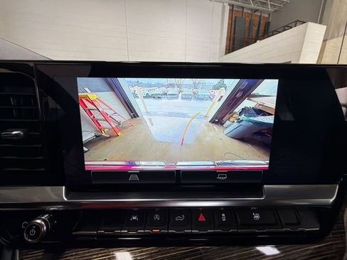 Certified 2023 GMC Sierra 1500 Elevation image 17