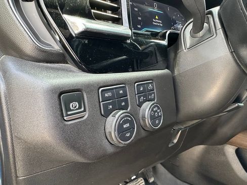 Used 2025 Chevrolet Silverado 3500 High Country AWD/4WD image 37