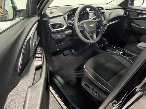 Used 2023 Chevrolet TrailBlazer LT image 19