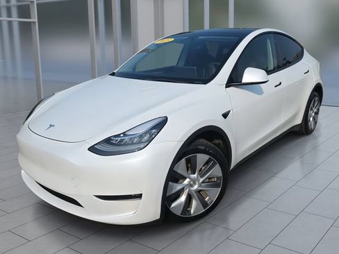 Used 2023 Tesla Model Y Performance AWD/4WD image 1