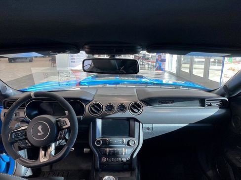 Used 2022 Ford Mustang Shelby GT500 w/ Technology Package image 18