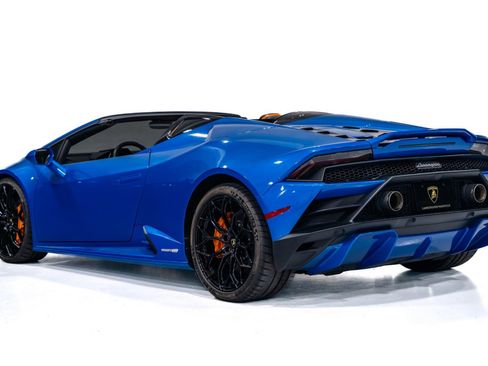 Used 2021 Lamborghini Huracan EVO RWD image 5