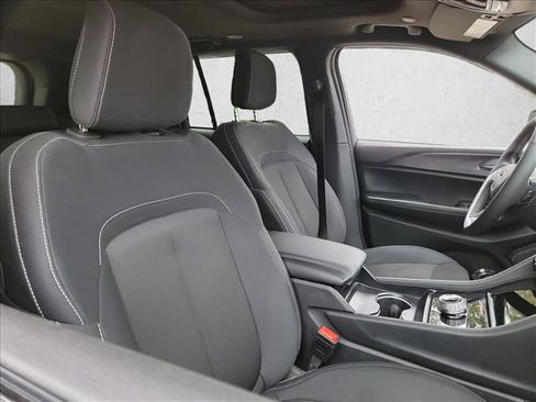 Used 2024 Jeep Grand Cherokee Laredo X w/ Luxury Tech Group I AWD/4WD image 12