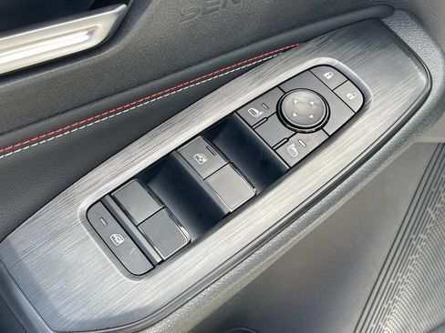 New 2026 Nissan Sentra SR w/ Floor Mat Package FWD image 22