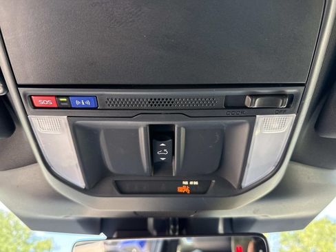Used 2025 Subaru Forester Sport w/ Popular Package #1 AWD/4WD image 47