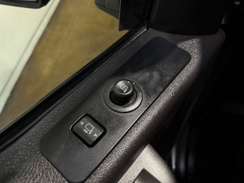 Used 2011 Ford F250 Lariat w/ FX4 Off Road Pkg AWD/4WD image 31