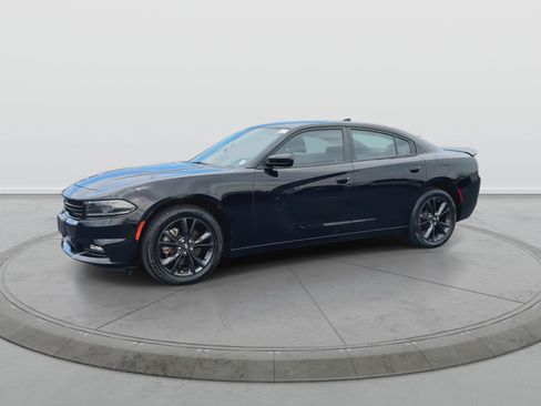 Used 2023 Dodge Charger SXT w/ Blacktop Package AWD/4WD image 4