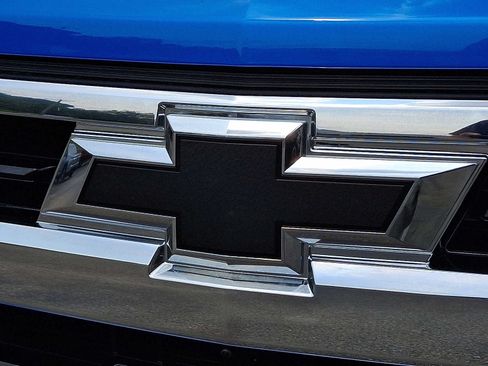 Used 2025 Chevrolet Silverado 1500 LT AWD/4WD image 29