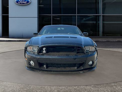 Used 2013 Ford Mustang Shelby GT500 RWD image 2