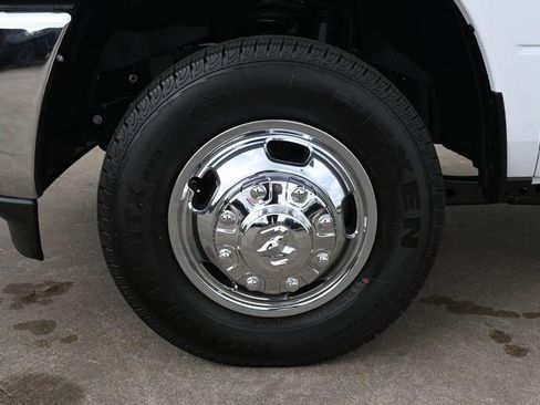 New 2026 RAM 3500 Tradesman image 28