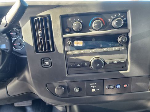 New 2025 Chevrolet Express 2500 w/ Driver Convenience Package image 31