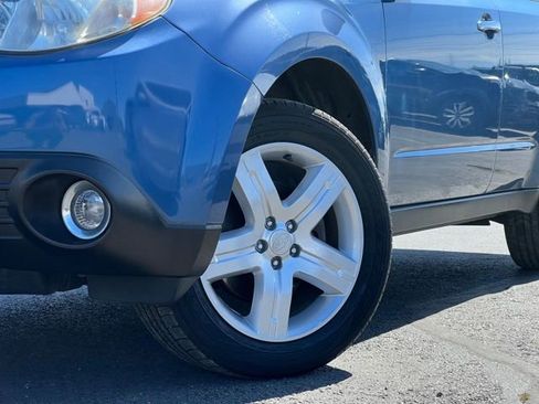 Used 2010 Subaru Forester 2.5X Limited AWD/4WD image 2