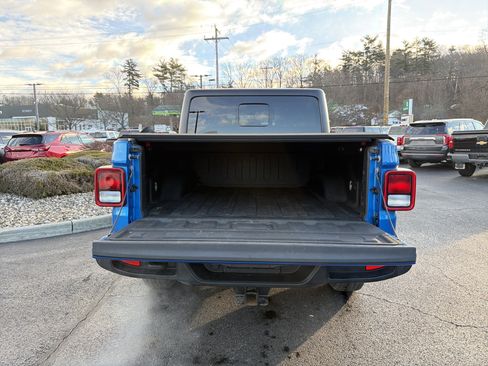 Used 2020 Jeep Gladiator Sport w/ Quick Order Package 24S image 30
