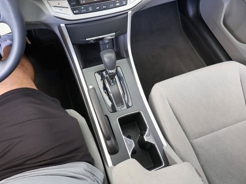 Used 2013 Honda Accord LX image 48