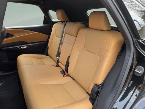 Certified 2025 Lexus RX 350 Premium w/ Accessory Package (Z1) image 21