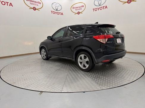 Used 2016 Honda HR-V LX image 6