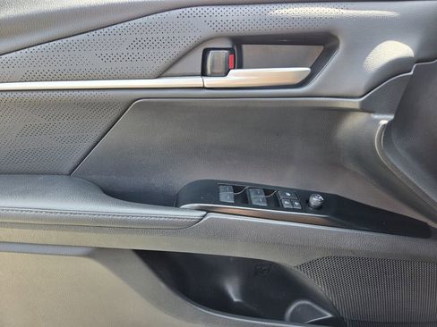 Used 2025 Toyota Camry XSE FWD image 27