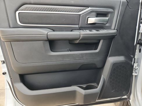 New 2026 RAM 2500 Big Horn AWD/4WD image 19