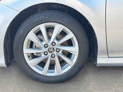 Used 2024 Toyota Camry LE w/ Convenience Package image 40