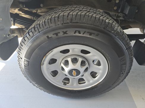 Used 2024 Chevrolet Silverado 3500 W/T image 12